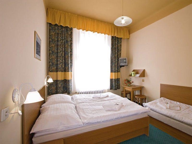 Hotel Sofia プラハ 部屋 写真